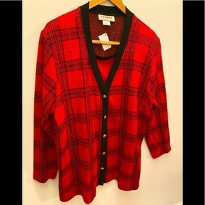 C.D Daniels Cardigan with build in tank